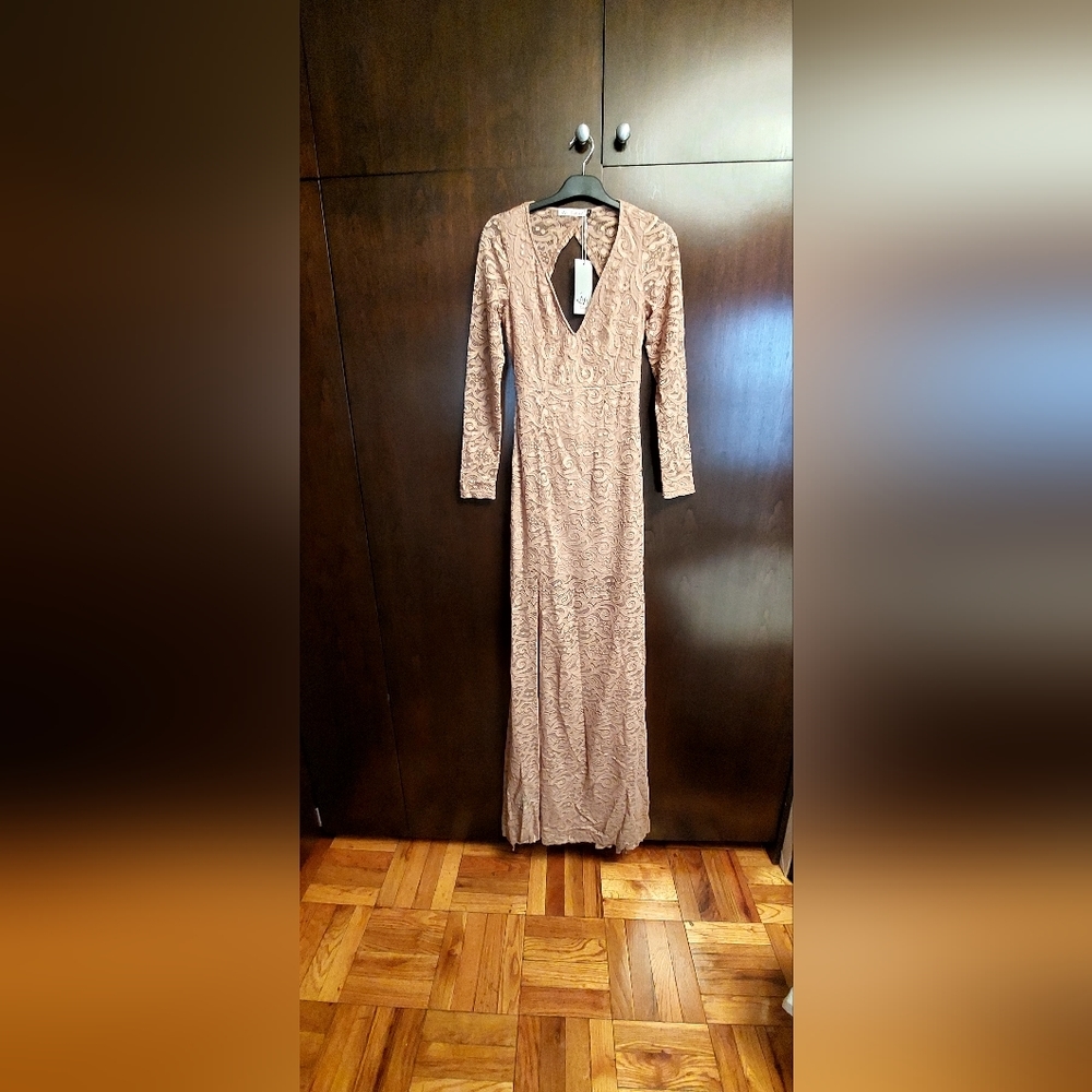 D&M lace gown